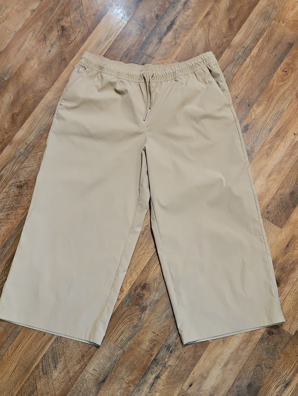 👖Athleta Wide-Leg Drawstring Cropped Athletic Pants